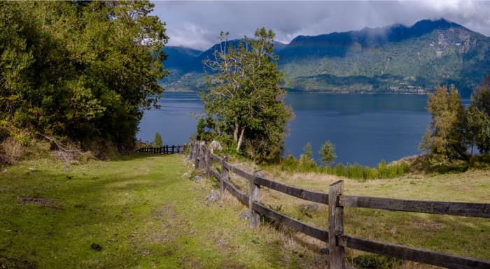Parcela con vista al Lago Ranco en Punta Huapi